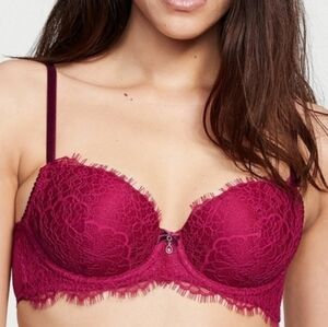 Victoria's Secret | Dream Angels Lightly Lined Lace & Velvet Demi Bra 32DDD